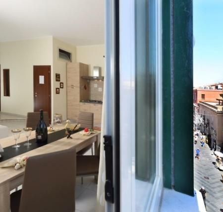 Corso Umberto Piazza Duomo Appartement Taormina Buitenkant foto